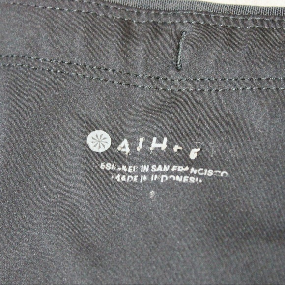 Athleta Ascender Quick Dry Running Shorts size S Gray w/Stripes & Pockets - Picture 7 of 9
